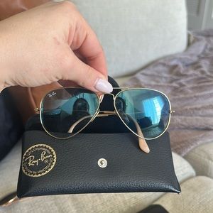 Blue gradient ray ban aviator sunglasses
